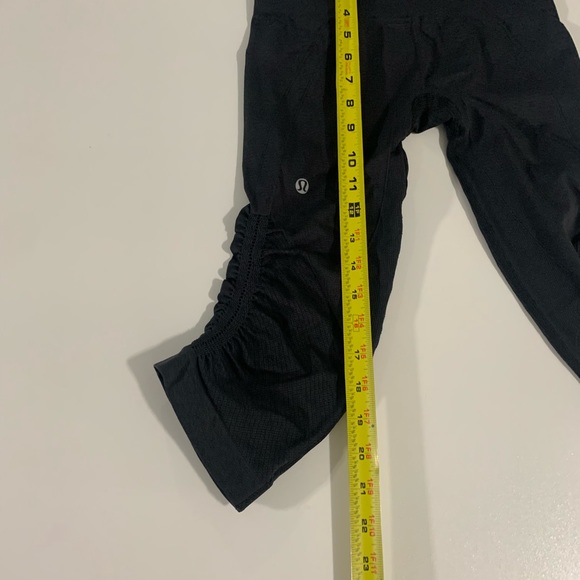 Lululemon crop leggings - Picture 8 of 8